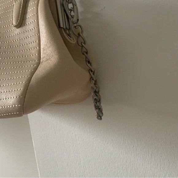 Chillx by Lemiel ivory shoulder/crossbody small bag - Picture 6 of 8